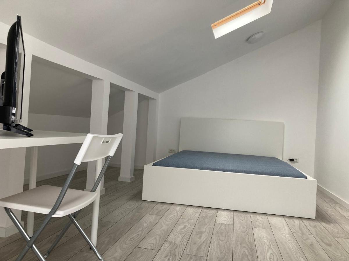 Joygate Entire Villa Otopeni Exteriér fotografie