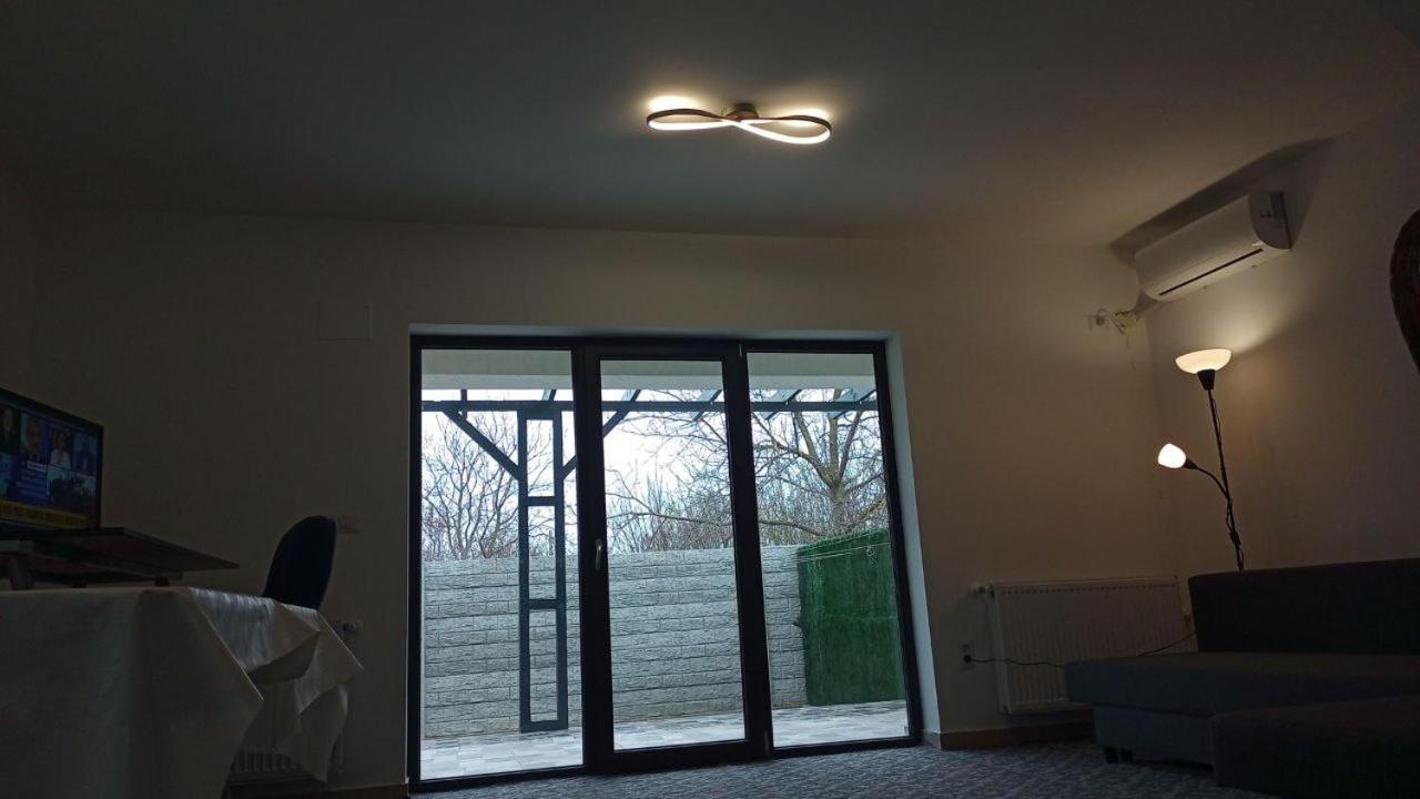 Joygate Entire Villa Otopeni Exteriér fotografie